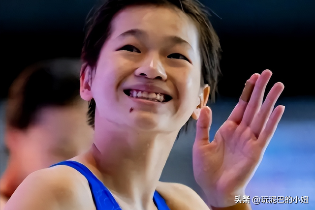 被“炮轰”仅半个月，比赛再次失利的全红婵，已经走上了另一条路