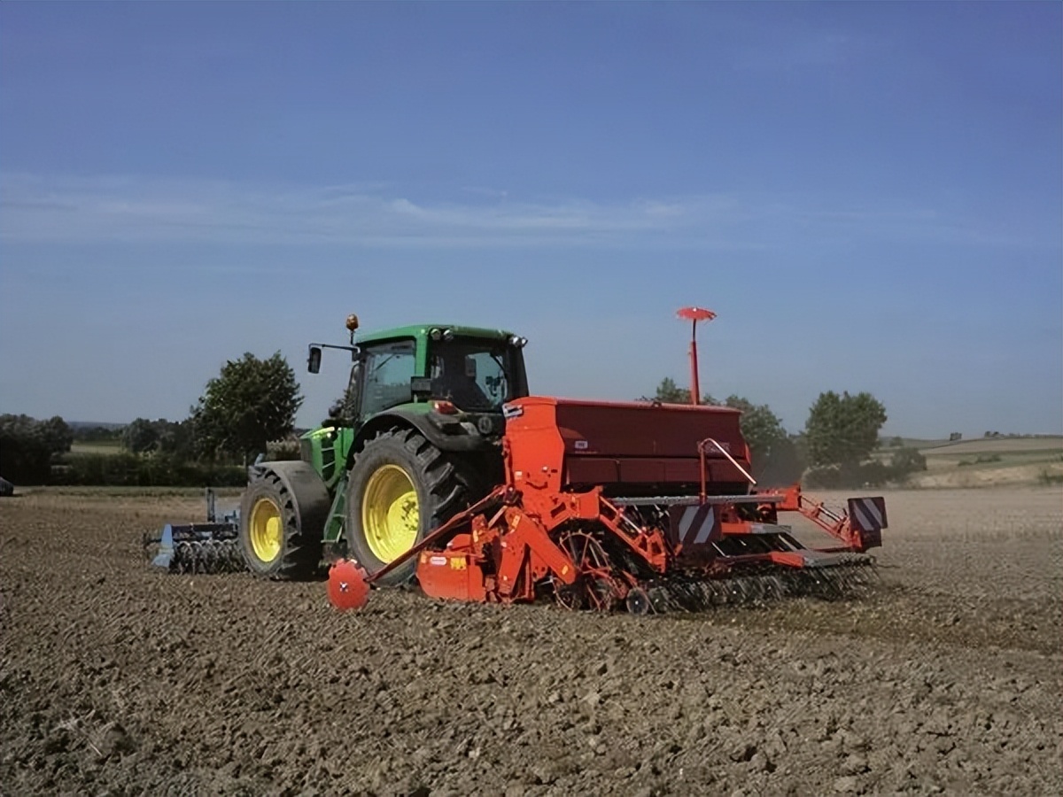 【小麦播种】山东小麦播种最迟到什么时间,亩最大播量多少斤?(图2) 【小麦播种】山东小麦播种最迟到什么时间,亩最大播量多少斤?(图2)