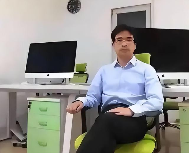 三观炸裂！翟欣欣出轨聊天记录流出，尺度大到咂舌，判12年都嫌少