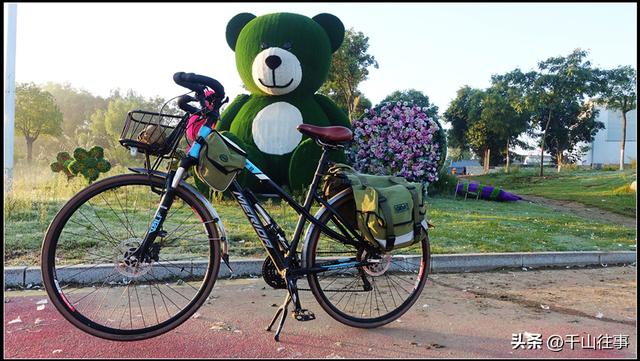 一个人骑车的早晨，才是成年人最顶级的放松方式，比躺平爽10倍！