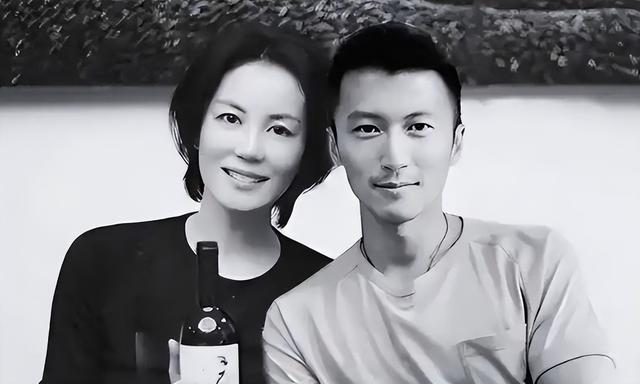 官方发文，高调官宣56岁王菲喜讯	，让谢霆锋和整个娱乐圈沉默了