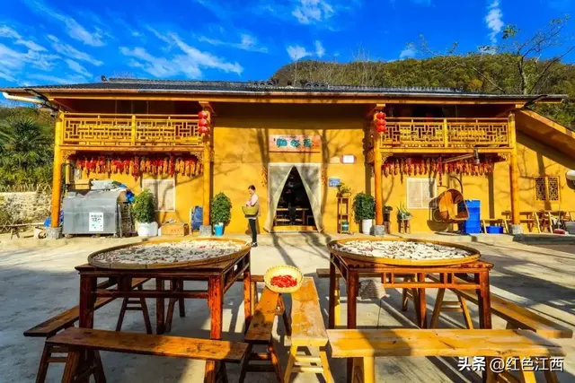 巴东云上土店记：一座零碳村的绿色诗行