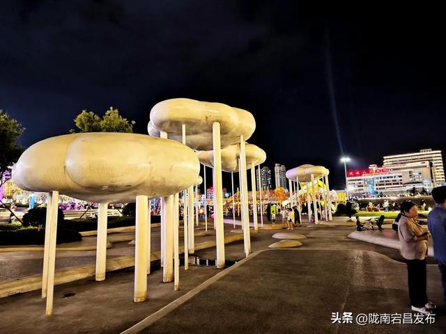 古韵新姿话成县：山水人文与产业的交响