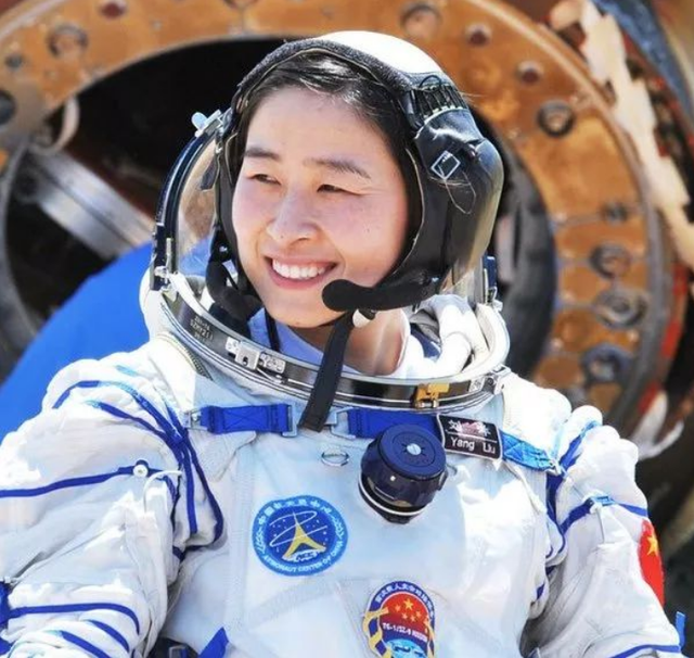 女航天员飞往太空前，为什么要吃避孕药？这是为了防止发生什么？