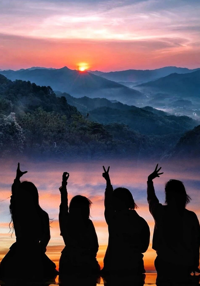夏末浪花×初秋星空：韶关限时双季体验卡上线！