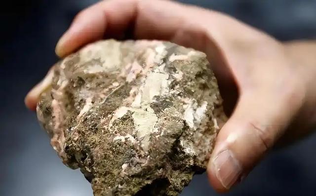 中美正式发文通知，一分不差地按时履行承诺，两国率先成为大输家