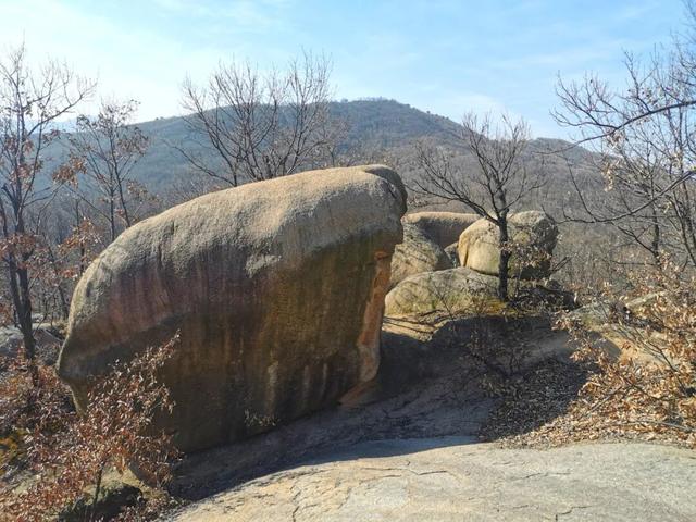 天中盆景！泌阳小黄山的奇石与原生态美景