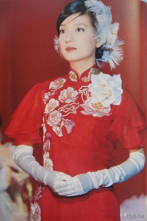 封杀四年，49岁赵薇突传消息，因胃癌去世传闻5个月前就真相大白