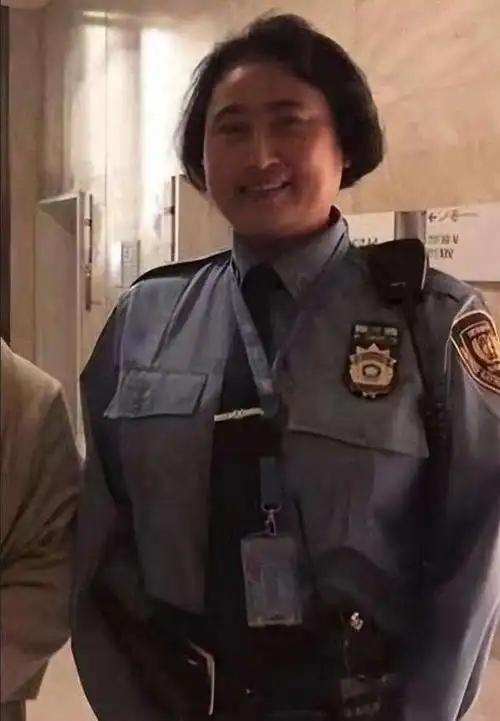 郎平做梦也没想到，曾获五连冠女排队长杨锡兰，如今在瑞士当保安