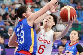 图集丨开门红！中国女篮55分大胜蒙古图片