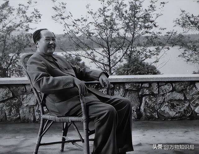 毛主席的机要秘书“小谢”有多美？清纯可爱，曾任北京市委书记