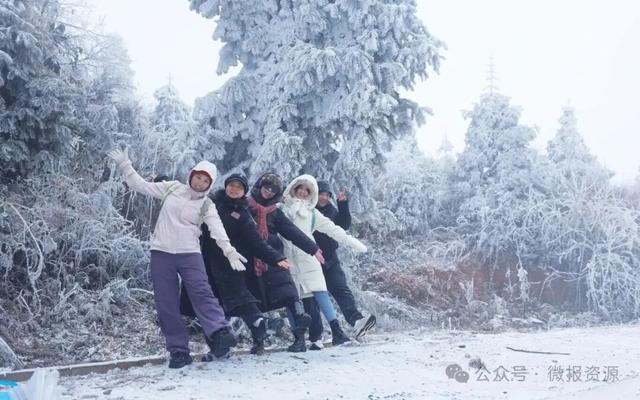 资源县：寒凝琼枝引客来 雾凇盛宴醉游人