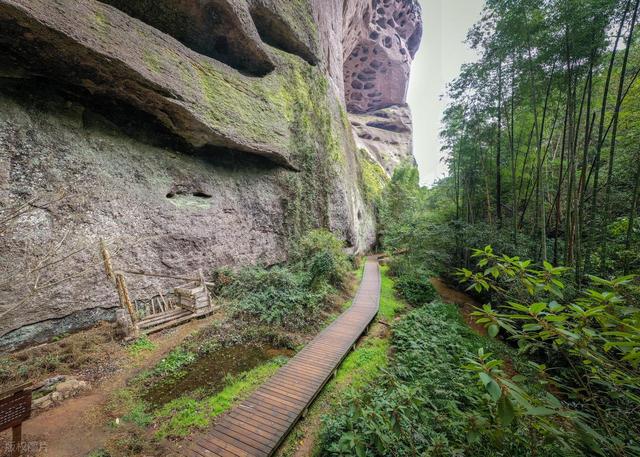 被严重低估的宝藏小县城，高铁直达！人少景美超安逸，周末就出发