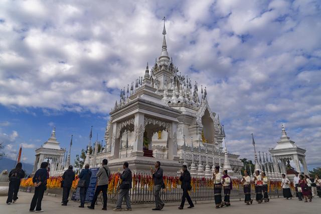 云南版纳：一座具有深厚佛教文化底蕴的寺庙