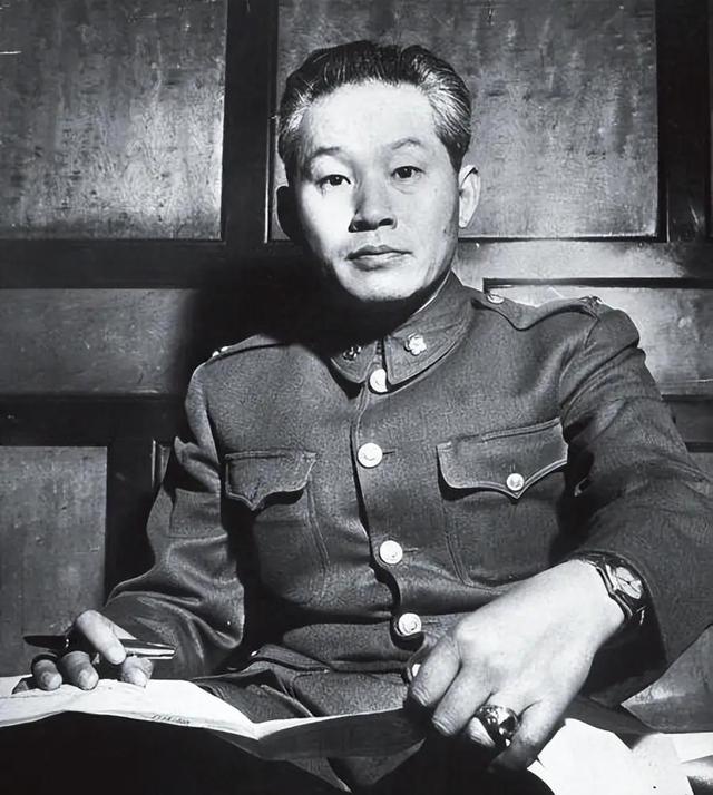 抗日名将孙立人，棺椁35年未入土 ，儿子九三阅兵后提迁葬