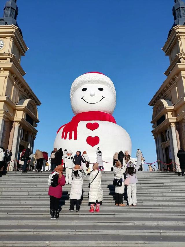 哈尔滨19米大雪人，正式启动建造！今年它将更庞大！