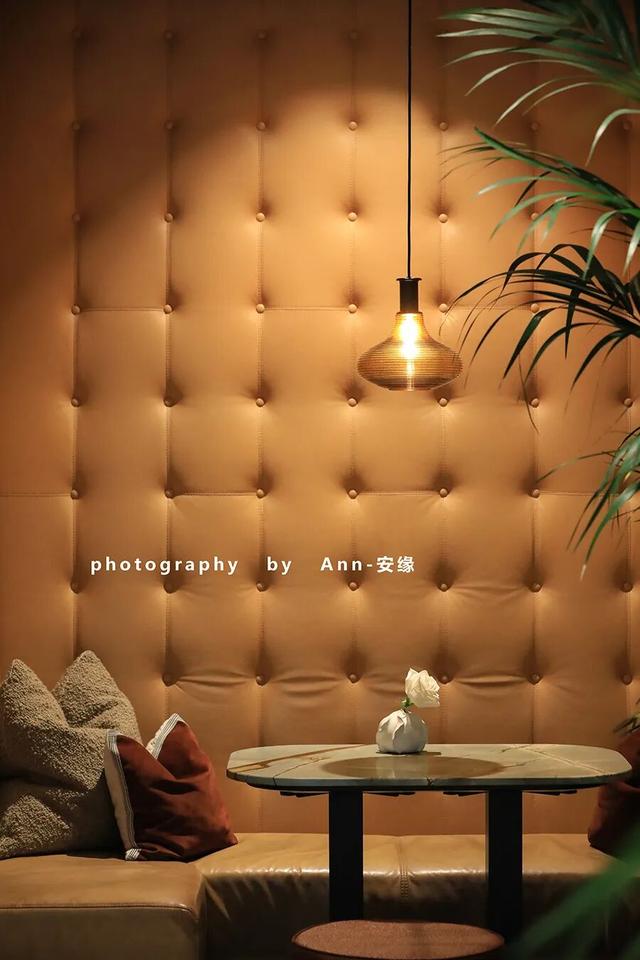 在这个欧洲炼金师都梦想发财的“黄金之城”，能否发现翻身指南？