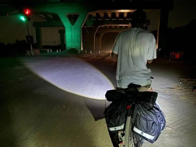 起猛了！杭州两位高中男生暑假20多天，骑行1391公里环游浙江