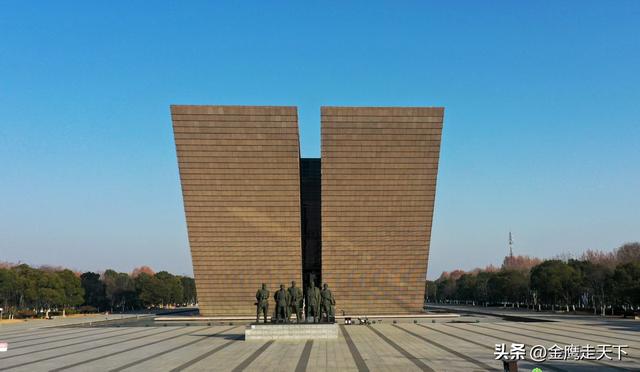 东北地区百家旅行商●媒体安徽全域旅游考察团走进 渡江战役纪念馆