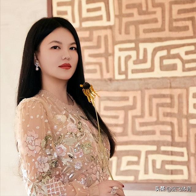 拔出萝卜带出泥！李湘全网被禁关，王诗龄身份遭质疑，前夫已被抓