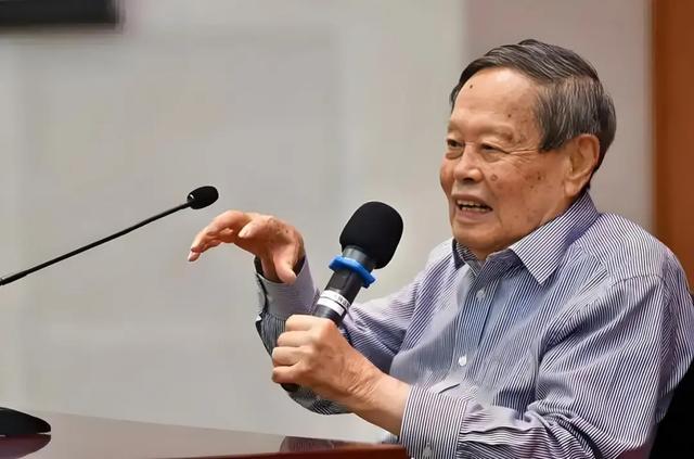 杨振宁逝世，享年103岁，35岁时获诺贝尔物理学奖