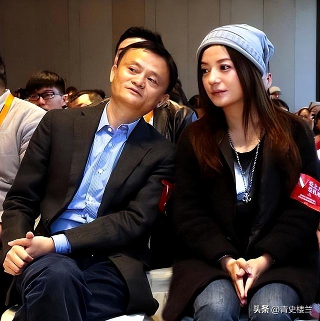 封杀四年	，49岁赵薇突传消息，因胃癌去世传闻5个月前就真相大白