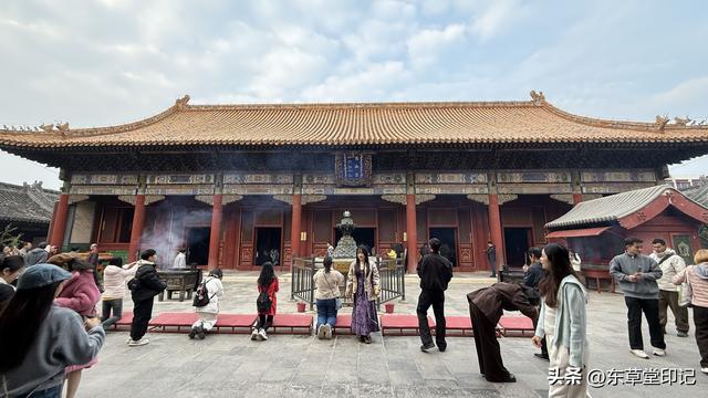 北京雍和宫：从王府到皇家寺院，藏着清代多民族建筑的巅峰智慧