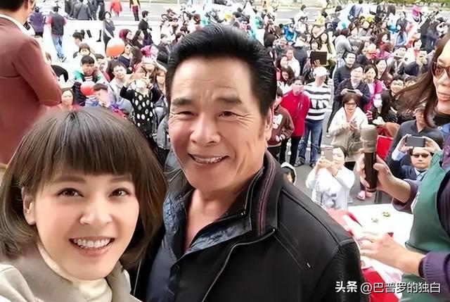 他和6个老婆共处一室，每人每月7万零花钱，71岁又娶小20岁妻子