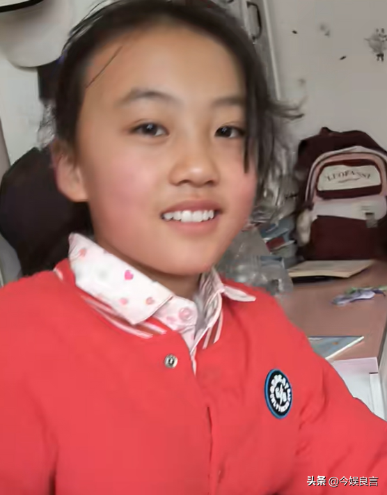 没钱还硬装？宁夏一笑成名拒绝百万签约的小女孩，现在成了这样