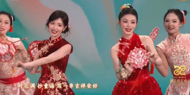 与陈晓闪婚领证传闻真相大白1个多月，毛晓彤近况曝出，并不意外