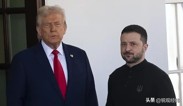 泽连斯基主动官宣！放弃加入北约寻求西方庇护，俄乌局势迎新变数