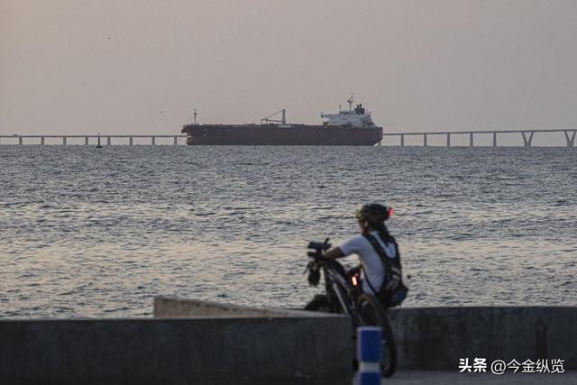 不敢给人看？海面"处决"惹丑闻，五角大楼瞒不住，特朗普麻烦大了