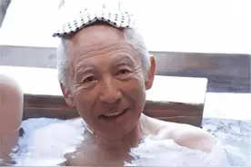经常泡澡对肝好吗？医生：肝脏最“喜欢”这几件事，平时可以常做图片