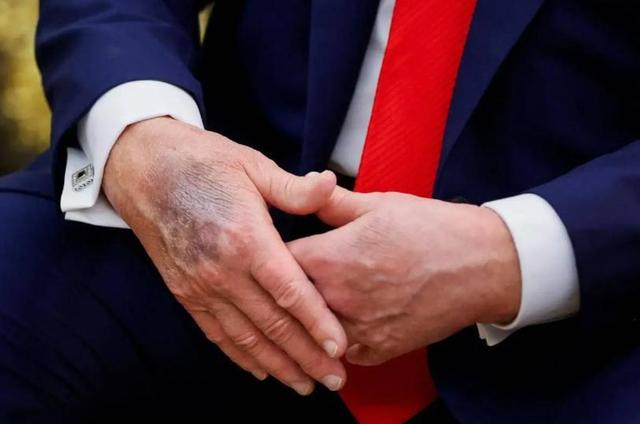 美总统即将换人？短短48小时，特朗普话音未落，又收到三个坏消息