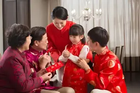 过年给孩子发红包有讲究，不绕开这4个数，很可能被拒收或得罪人图片