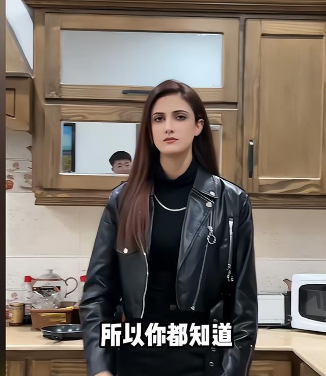 东北小伙被印度高种姓女友看上，老丈人赠千万别墅，他不满要回国