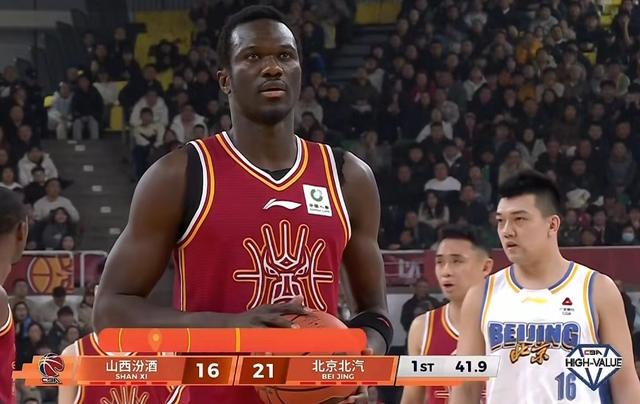 北京男篮1分险胜山西，雷蒙15+6陈盈骏14+4+6，刘传兴16+5