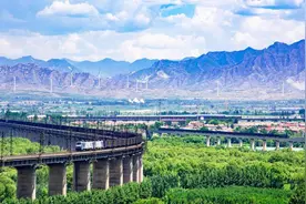 大秦铁路：年赚百亿，平均股息率超6.6%，但远没有想象的那么好！图片