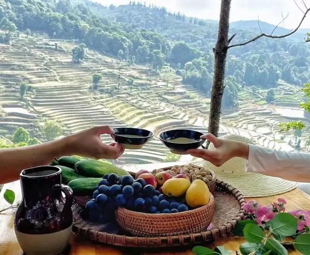 这个元旦，来元阳观赏梯田光影，参加百米长街宴吧