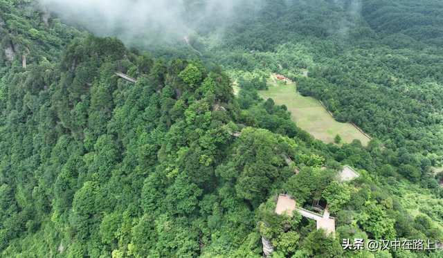 酷暑难耐？躲进宁强「山水秘境」，解锁23℃的清凉夏天~