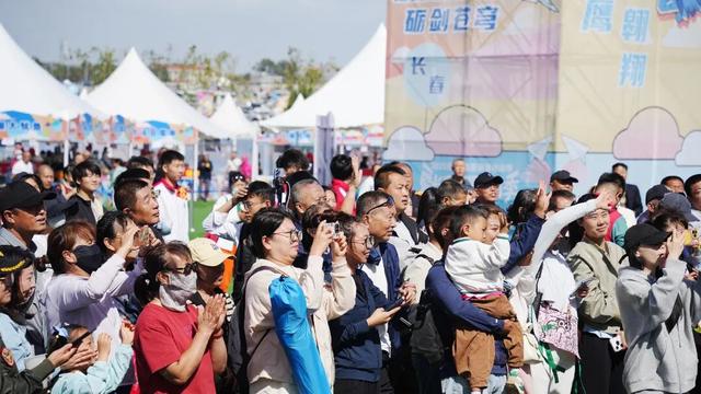 2025年长春航空展文旅嘉年华，今日蓝天公园演出节目单来啦！