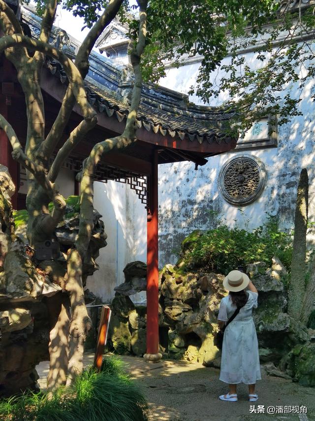 走进苏州东山雕花楼