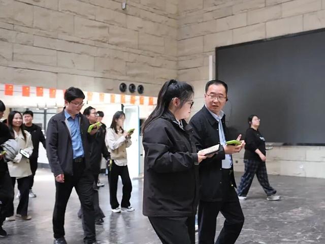 石峁博物馆10月1日恢复开放，全新智能自助导览器将同步上线
