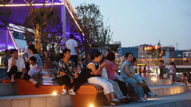 月满青泥河，灯候远方客——成县双节夜游全攻略