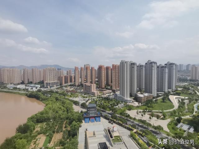 登兰州黄河楼记