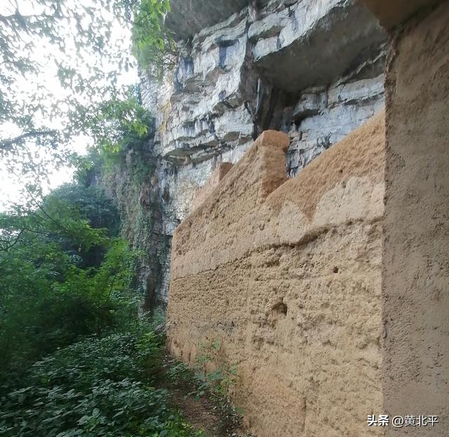 昆仑关战役在兴宁区与宾阳县交界进行，指挥部却在来宾市的山洞里