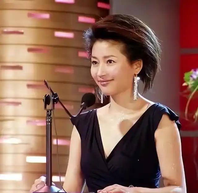 “余生好好走”，知名央视主持人王小丫，病床上的留言令人泪目