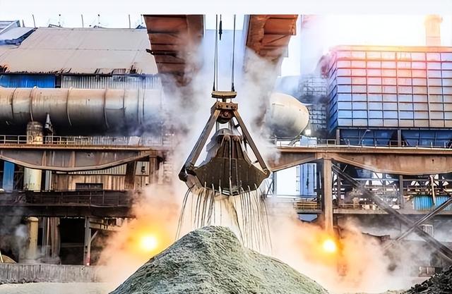 中国稀土新规反手封喉，川普‘牛毛论’当场翻车，新疆成最大王牌