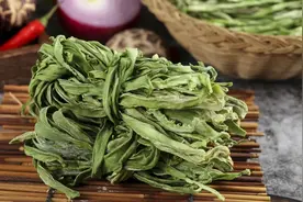 贡菜是不是晒干的莴笋？网友吵翻了图片