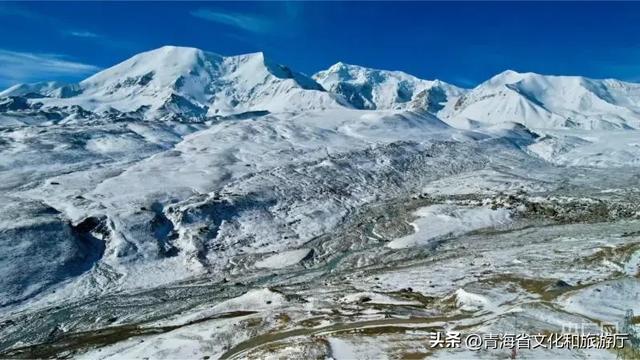 果洛秋境：雪山、湖泊与彩林交织的高原限定风光
